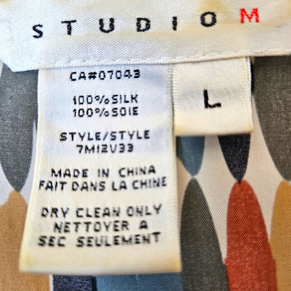 Studio M multicolor and black silk top V-neck rushed front short sleeve size L - Picture 8 of 10